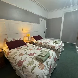 The Bliss 2 Stay, Self Check-in With Smart Lock, Non Smoking In And Out Homestay Southampton